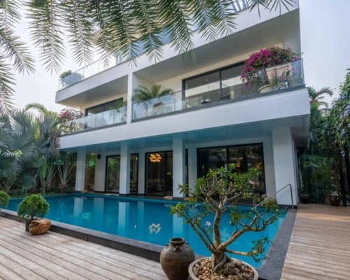 S&J Solitaire Stays Goa