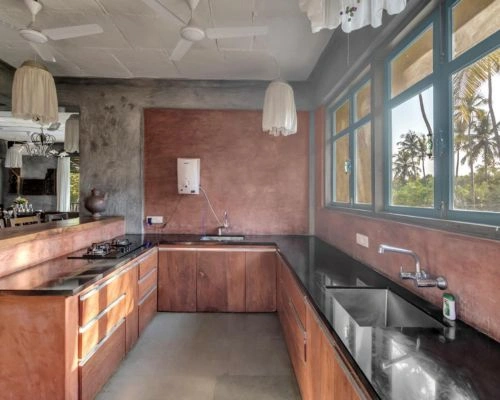 Luxury 8bhk villa with pool & lawn villa in Siolim